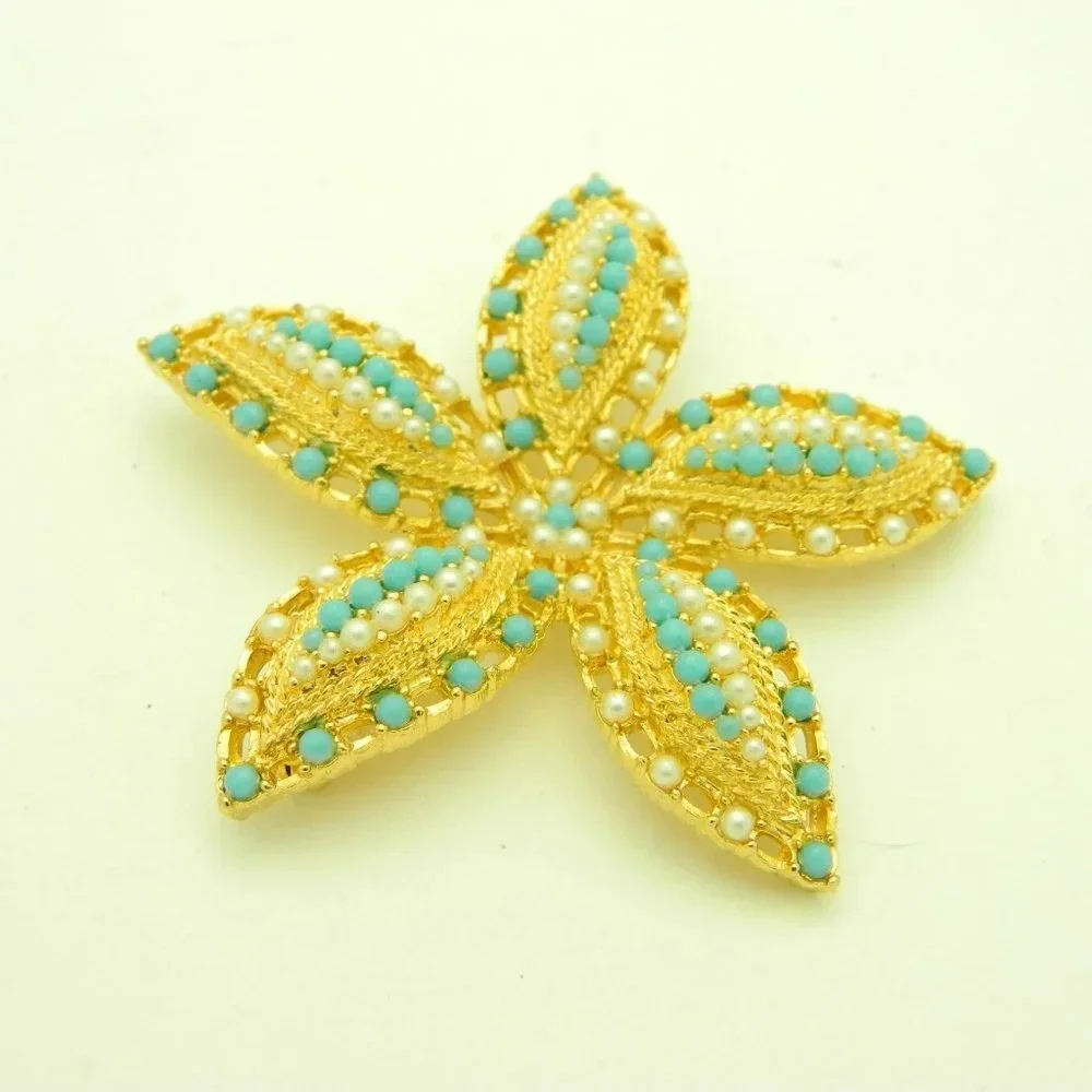Sarah Coventry Starfish Brooch